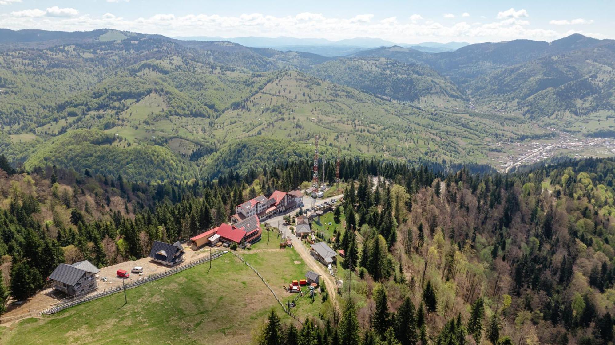 Hotel Complex Turistic Alpina Blazna Sant Esterno foto